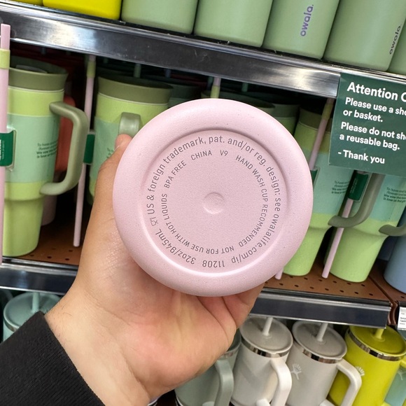 Owala Freesip 32oz Water Bottle Whole Foods Exclusive Peachy Rose NEW!!! - Picture 8 of 8